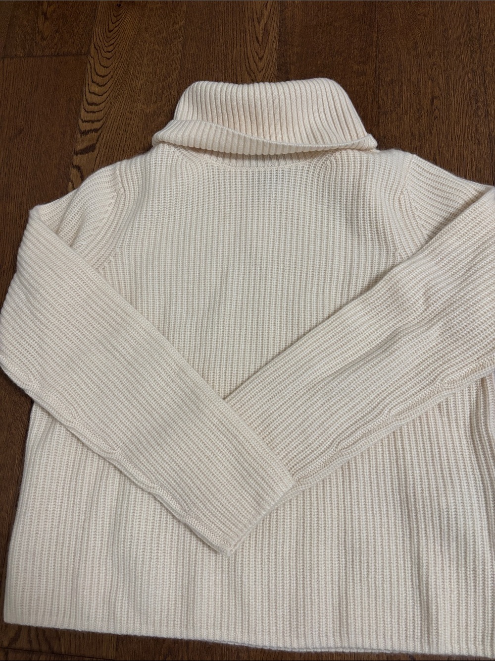 Banana Republic Cashmere Turtleneck | Size S